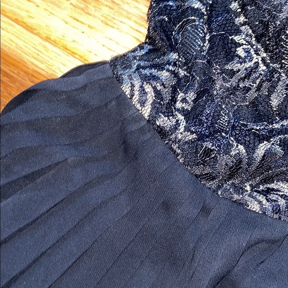 Dots - High Low Lace Dress - L - Picture 8 of 8